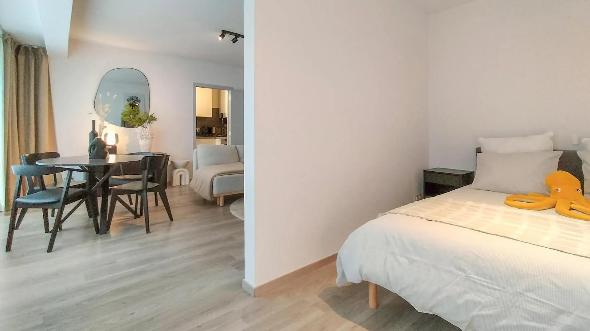 2 Bedroom Nice Apartment In Oostende