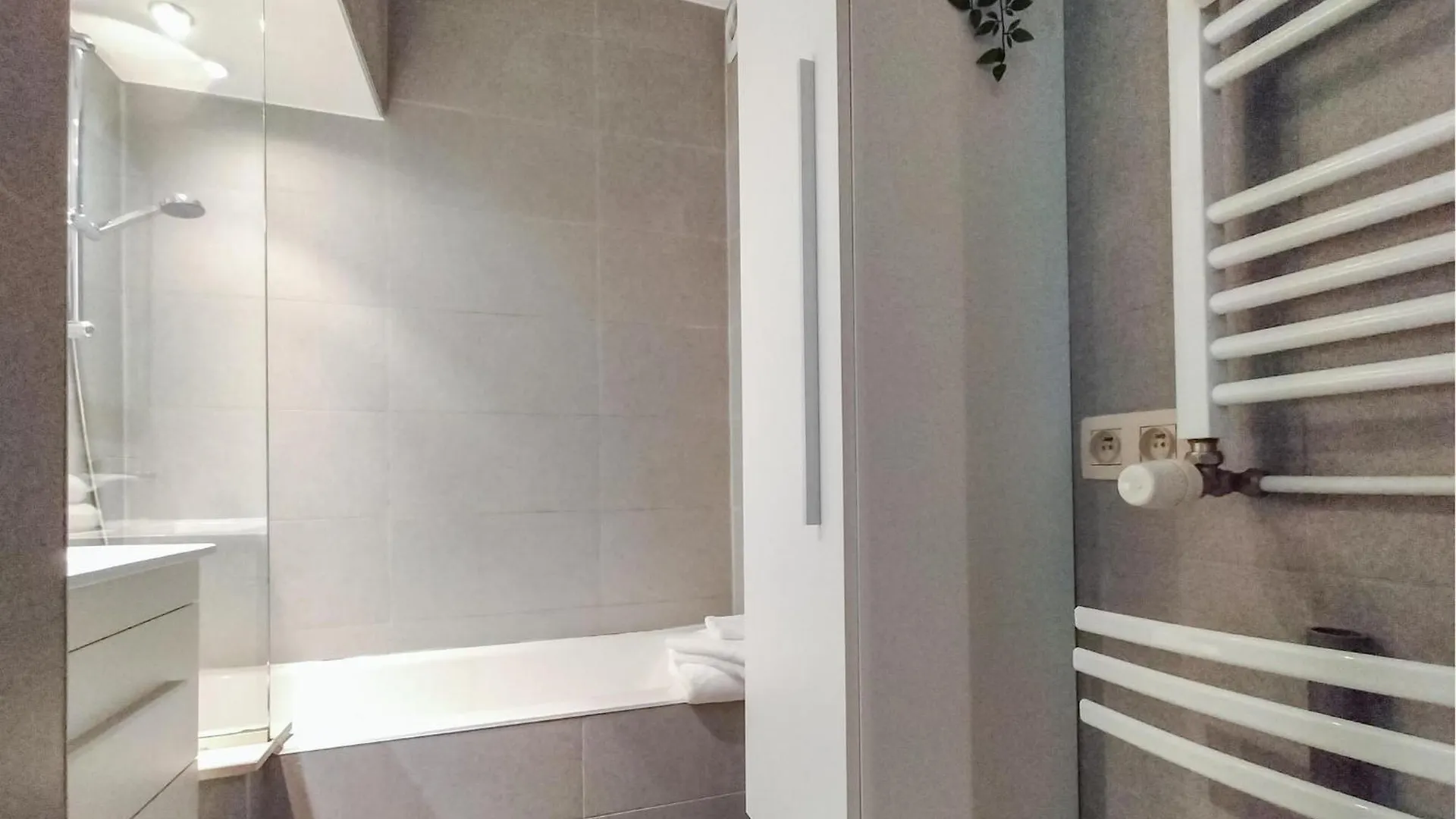 2 Bedroom Nice Apartment In Oostende